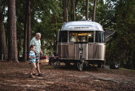 Avion Vs Airstream Compared Which Trailer Is The Best Rv Pioneers