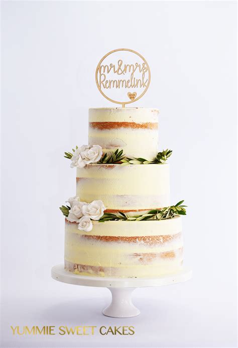 Een Heerlijke Naked Cake Met Bloemen Yummie Sweet Cakes