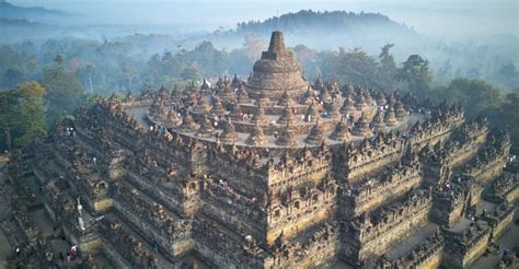 Yogyakarta Borobudur Prambanan Rondleiding Met Entreegelden