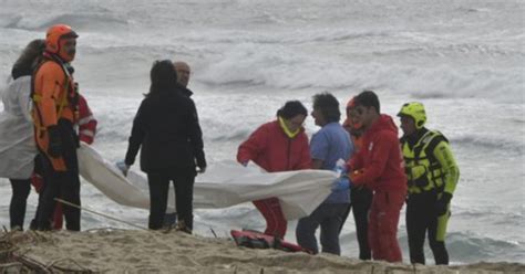 Naufragio Nel Crotonese Voce Sindaco Crotone Tragedia Che Ha