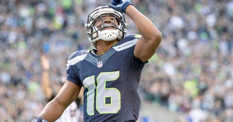 WATCH: Tyler Lockett returns kickoff 105 yards, longest in Seahawks ...