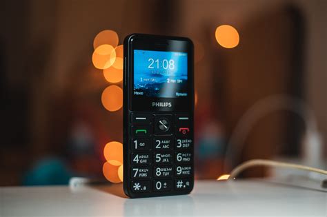 Обзор Philips Xenium E207 — беспроигрышный вариант для старшего поколения