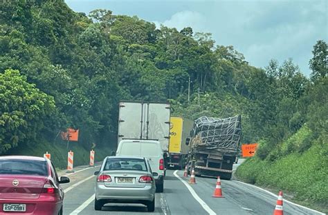 Obras Na Br Causam Km De Lentid O Em Guaratuba