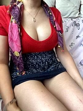 Koylu Strip Nude And Chat In Her Virtual Webcam Room Nude Stripper Porn