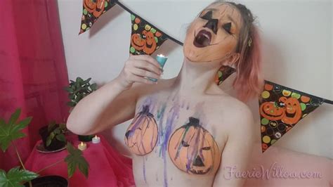 Sexy Pumpkin Covers Herself In Hot Wax HD WMV Faerie Willow Clips Sale
