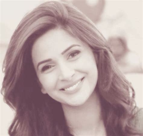 Trendy Hairstyles Hot Saba Qamar Pakistani Model Latest Pictures Profile