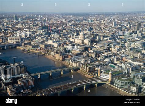 West london skyline hi-res stock photography and images - Alamy