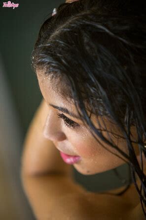 Veronica Rodriguez Shower Veronicarodriguezja Solo Porn Pic