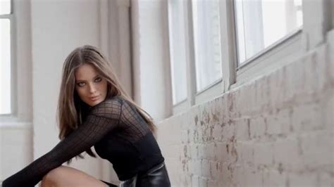 Maybelline New York Color Sensational The Buffs TV Spot Naked Or