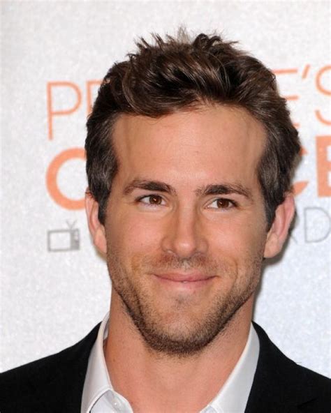 Ryan Reynolds Smiling Ryan Reynolds Favorite Celebrities Reynolds