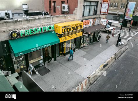 A View Of A Street In Queens Stock Photo Alamy