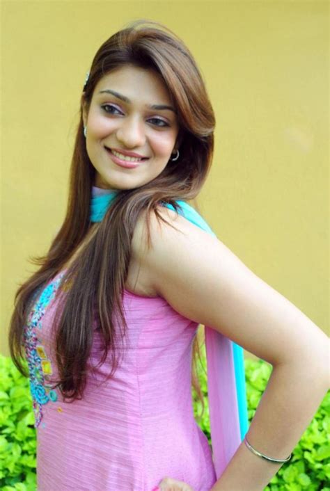 TamiL MoviE RoaminG Siya Gowtham Latest Hot Spicy Photos Stills