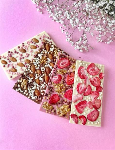 Шоколадные плитки ручной работы🍫 in 2024 | White chocolate, Chocolate ...