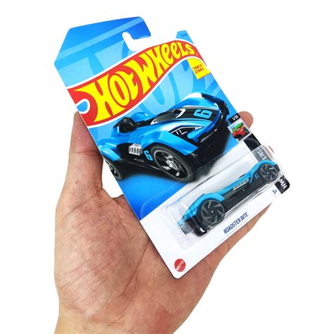 Đồ Chơi Mô Hình Siêu Xe Hot Wheels C Roadster Bite