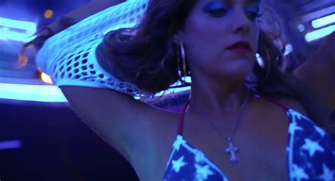 Nude Video Celebs Riley Keough Sexy Faith Hill Sexy Dixieland 2015