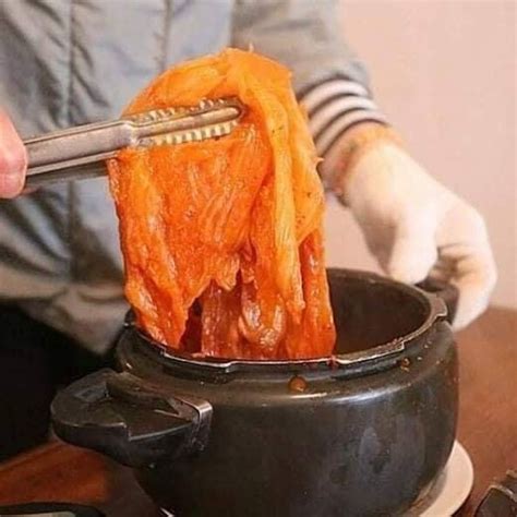 압력밥솥에 조리하는 김치찜 맥아더키친 대구광역시 남구 대명동 비즈프로필