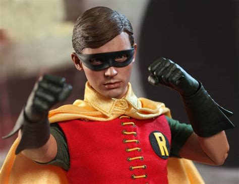 Robin Scale Hot Toys Movie Masterpiece Dc Comics