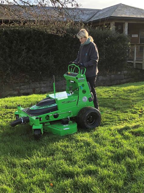 Winter Grass Cutting Long Thick Grass - Mean Green Mowers