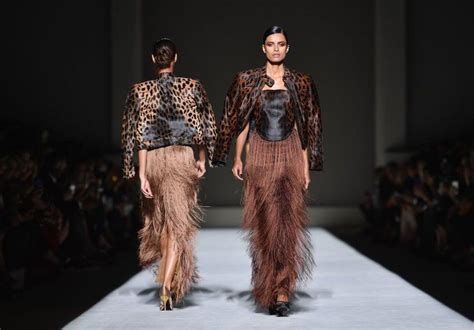 In Pictures Tom Ford Kicks Off New York Fashion Week BBC News