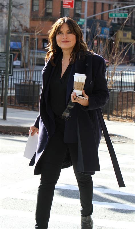 Mariska Hargitay Law And Order Svu Set In New York City