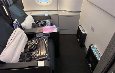 Qantas A380 Premium Economy Review Guide [2023] Executive Traveller