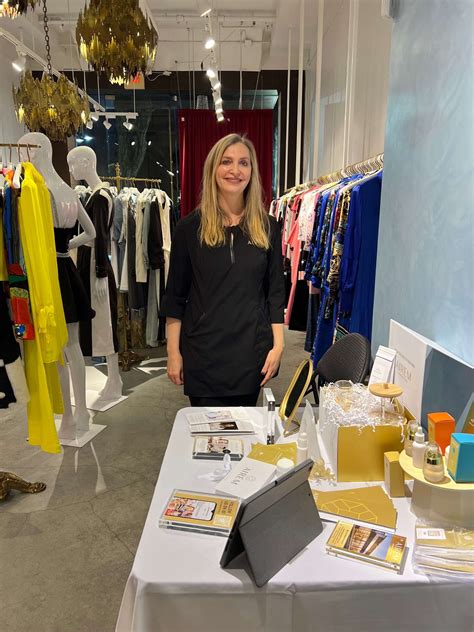 alice and olivia tampa 5