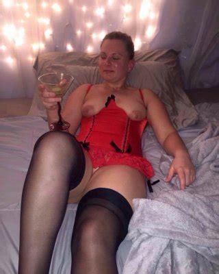 The Best Way To Show Of Your Wife Is Naked Right Guys Porn Pictures XXX Photos Sex Images