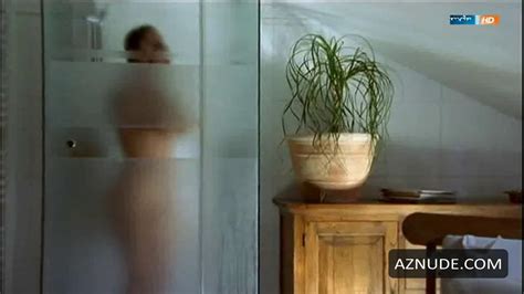 CHRISTINA PLATE Nude AZNude