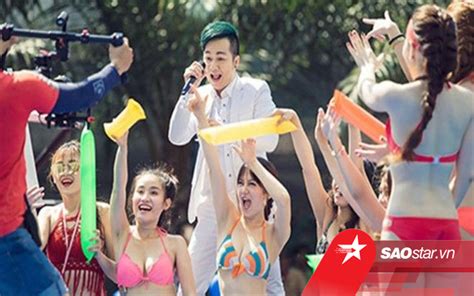 M C Bikini H T Nh C Bolero C C Xem L Ph N C M Saostar Vn