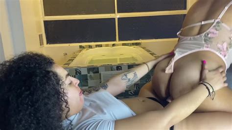 REAL AMATEUR SEX Puta MILF Recibe Dura Cogida De Una LESBIANA Real Free Porn Videos YouPorn