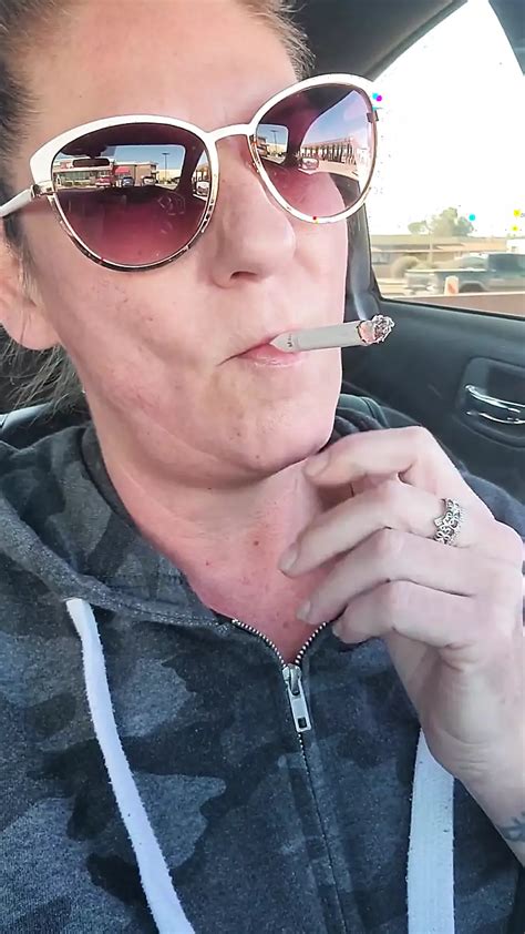 Traviesa Americana Milf Se Masturba En La Gasolinera Xhamster