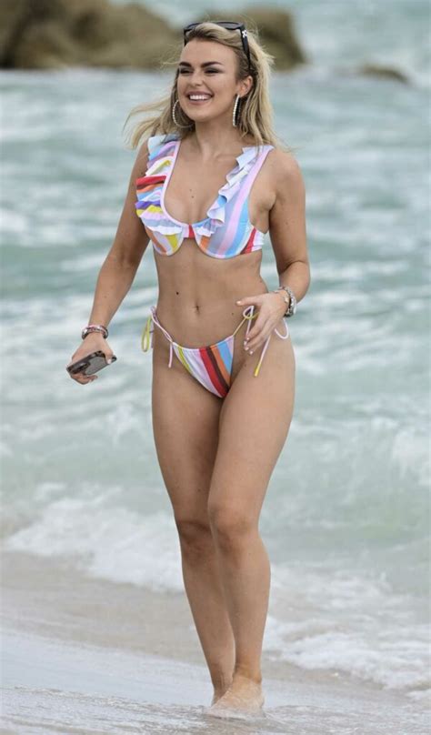 Tallia Storm In A Colorful Bikini On The Beach In Miami 12 12 2022