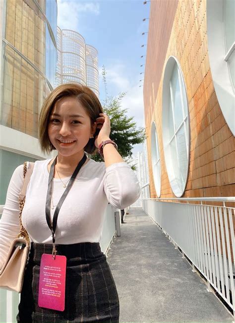 Số phận hot girl bình luận bóng đá Kẻ dính lùm xùm tình ái người lên sóng toàn giờ vàng