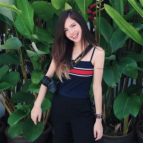 3 hot girl lai Việt Thái ngoại hình gợi cảm có người biết 5 thứ tiếng Znews vn