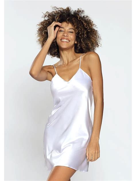 DKaren Lingerie Koszula nocna Karen Biały Classic Fit Modivo pl