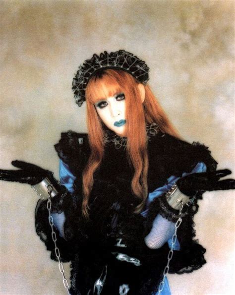 Mana Malice Mizer Moi Dix Mois Moda Para Homens Poses Gótica