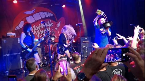 Nashville Pussy Till The Meat Falls Off The Bone Live Au Black Lab De Wasquehal Le 22 07