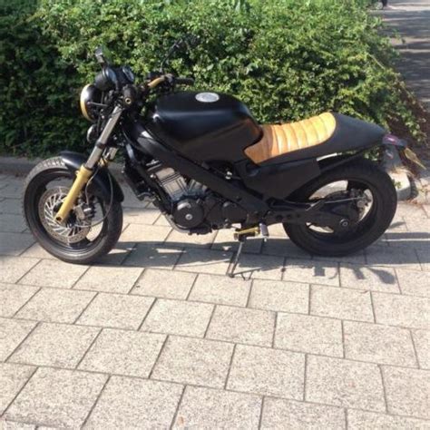 Honda Naked Streetbike Advertentie