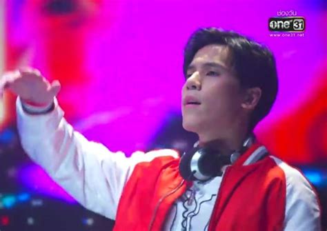สวัสดีเดือนเมษายนหล่อมาก Looking So Good And Handsome Dj In Da House