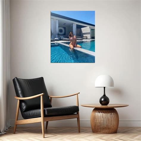 379121 Kylie Jenner Kardashian Supermodel Wall Room Print Poster Us Ebay