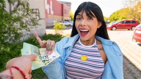 Public Agent Cute Colombian Outdoor Sex