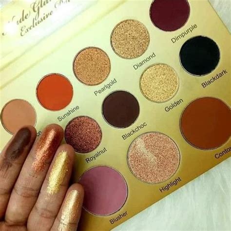 LAURINE EYESHADOW PALLETE NUDE Shopee Malaysia
