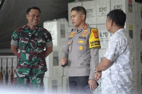 Pastikan Logistik Pemilu Aman Kapolresta Samarinda Cek Gudang PPK Tiap