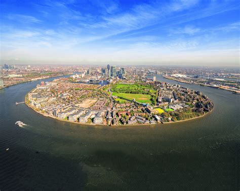 Focus on Isle of Dogs: Dog days are over for once-neglected peninsula