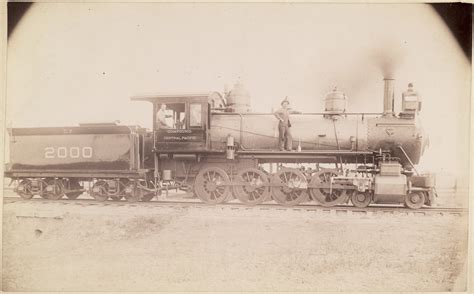 Central Pacific Railroad Steam Locomotive No 2000 And Crew Free