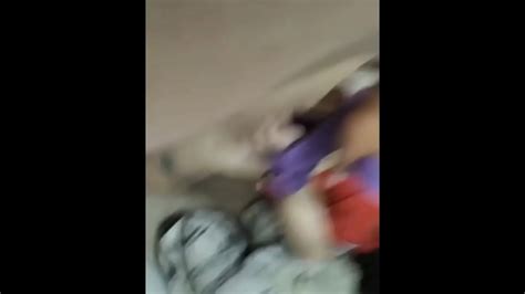 Jugando A Pelear Con Un Amigo XVIDEOS