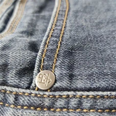 H&B Harmont & Blaine at Rs 800/piece in New Delhi | ID: 25604313055