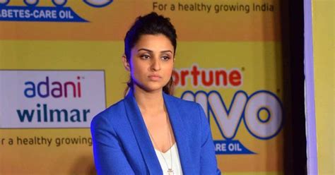 Milky Hot Thighs Legs Of Indian Celebs Parineeti Chopra Displaying Her Beautiful Legs At