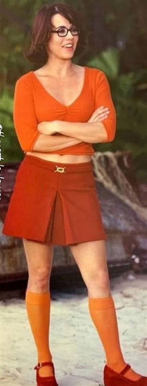 Velma Dinkley Wearing Her Sexy Mini Red Skirt By Dragonmatt600 On Deviantart