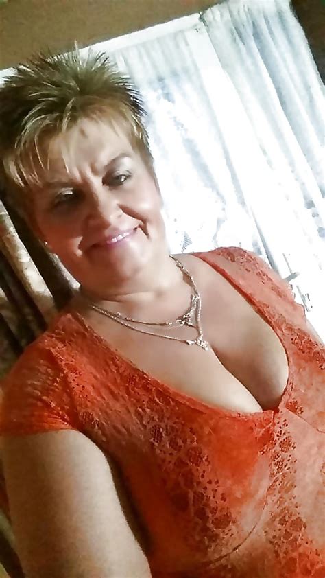 Mature Granny Face And Cleavage 77 Pics 2 XHamster